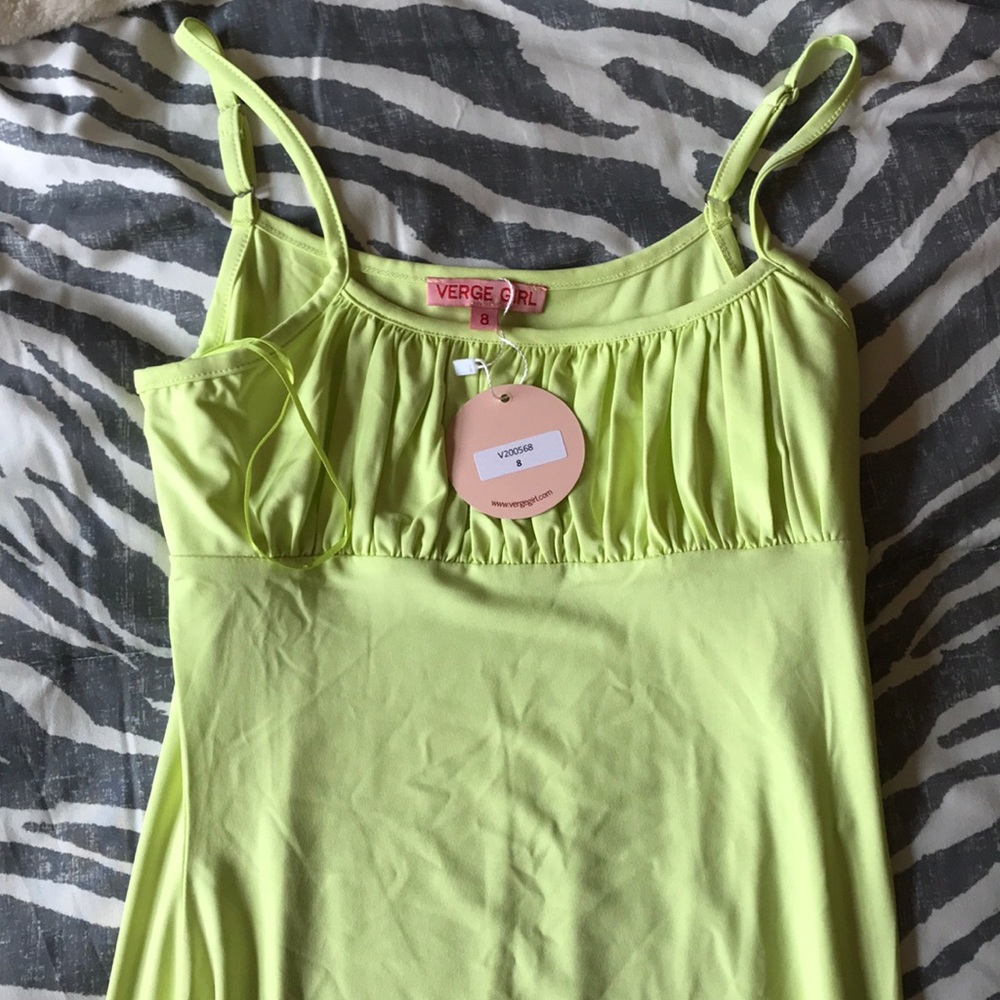 Verge girl like green dress